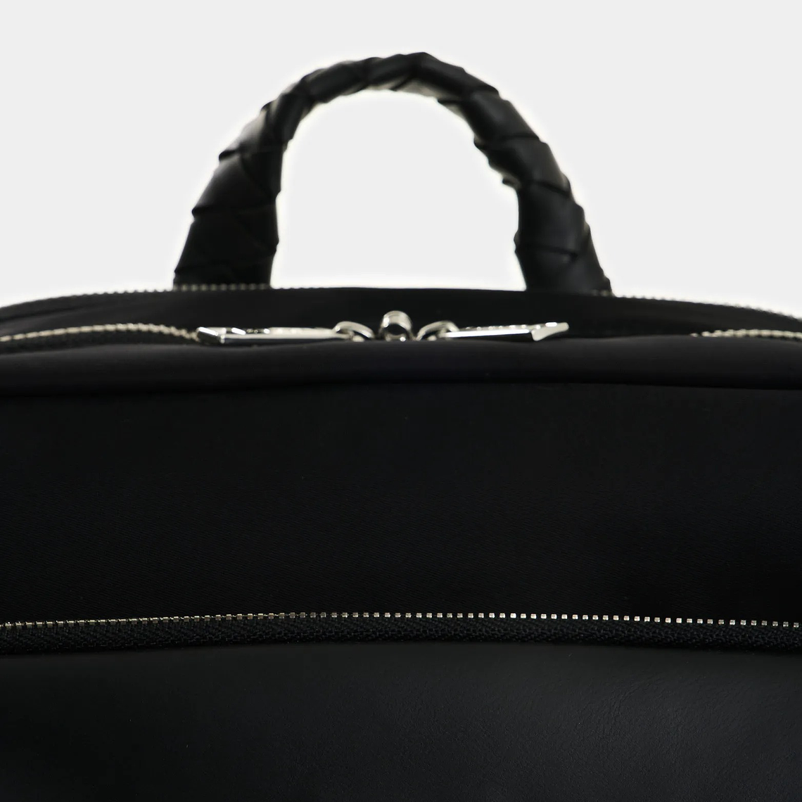 Morral Marfilo de cuero y nylon para mujer manija trenzada 3