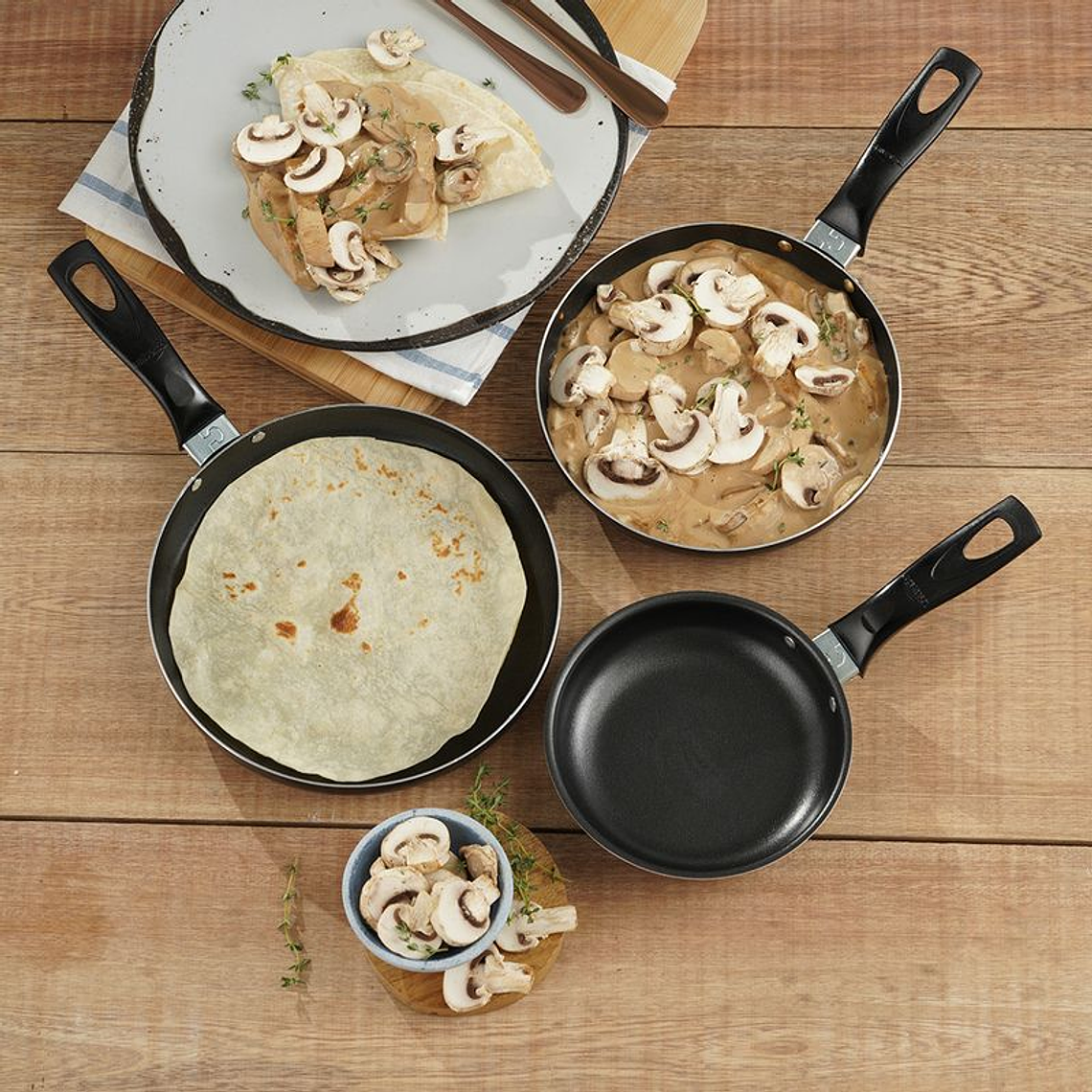 SET INFALTABLE: SARTEN 18 CM + SARTEN DE 20 CM + CACEROLA DE 14 CM 3