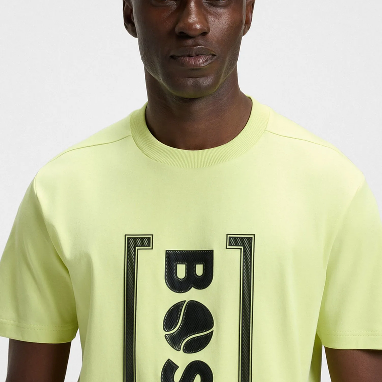 CAMISETA RELAXED FIT CON LOGO ESTAMPADO EN MALLA INSPIRADO EN EL TENIS PLAYERA RELAXED FIT HOMBRE 4