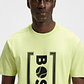 CAMISETA RELAXED FIT CON LOGO ESTAMPADO EN MALLA INSPIRADO EN EL TENIS PLAYERA RELAXED FIT HOMBRE - Miniatura 4