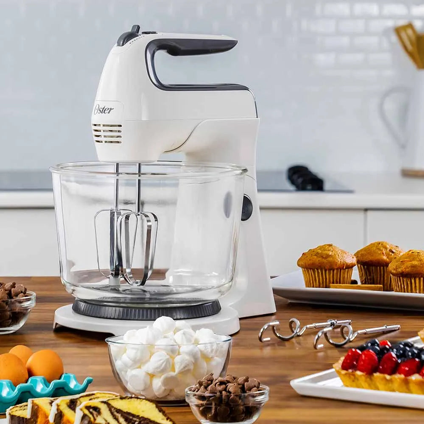 Batidora de Mano y Pedestal 6 velocidades / Oster 3