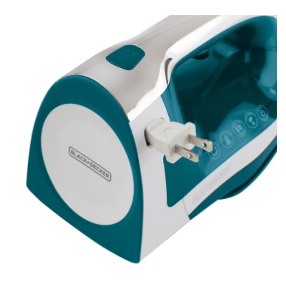 Plancha a Vapor Retráctil / Black + Decker 3