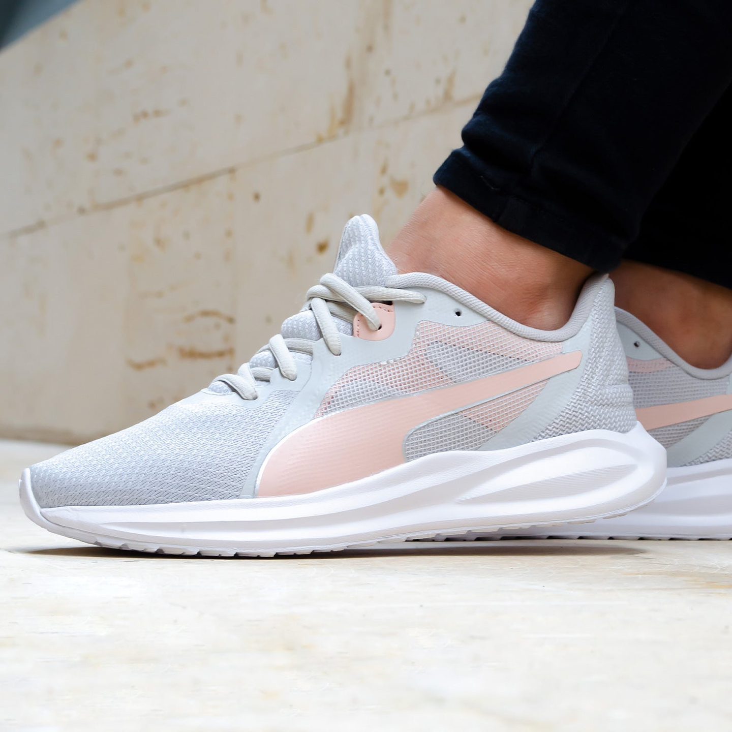 Tenis Puma Twitch Runner 4