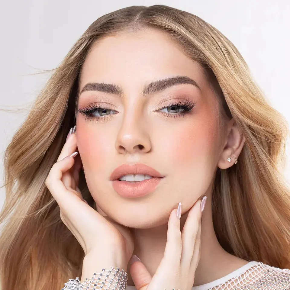 Stay Blushin' Cute - Bálsamo Para Labios y Mejillas 19