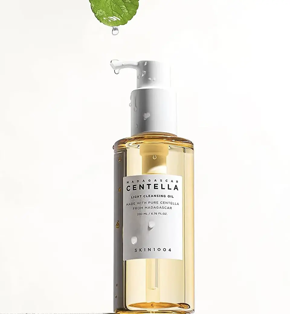 Madagascar Centella Light Cleansing Oil - 200ml  1