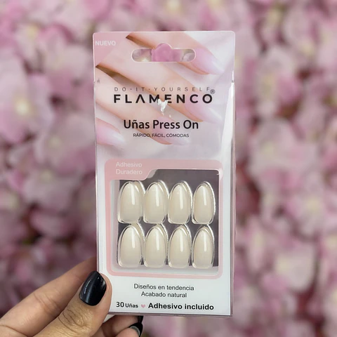 uñas press on "blanco"