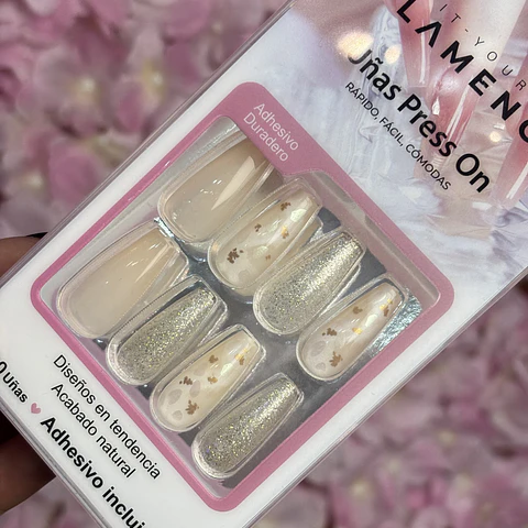 uñas press on "beige plateado"