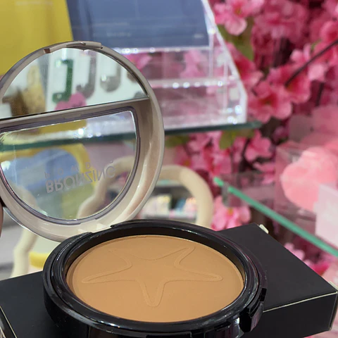 Bronzing powder 