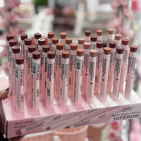 “Super stay” matte velvet lipstick