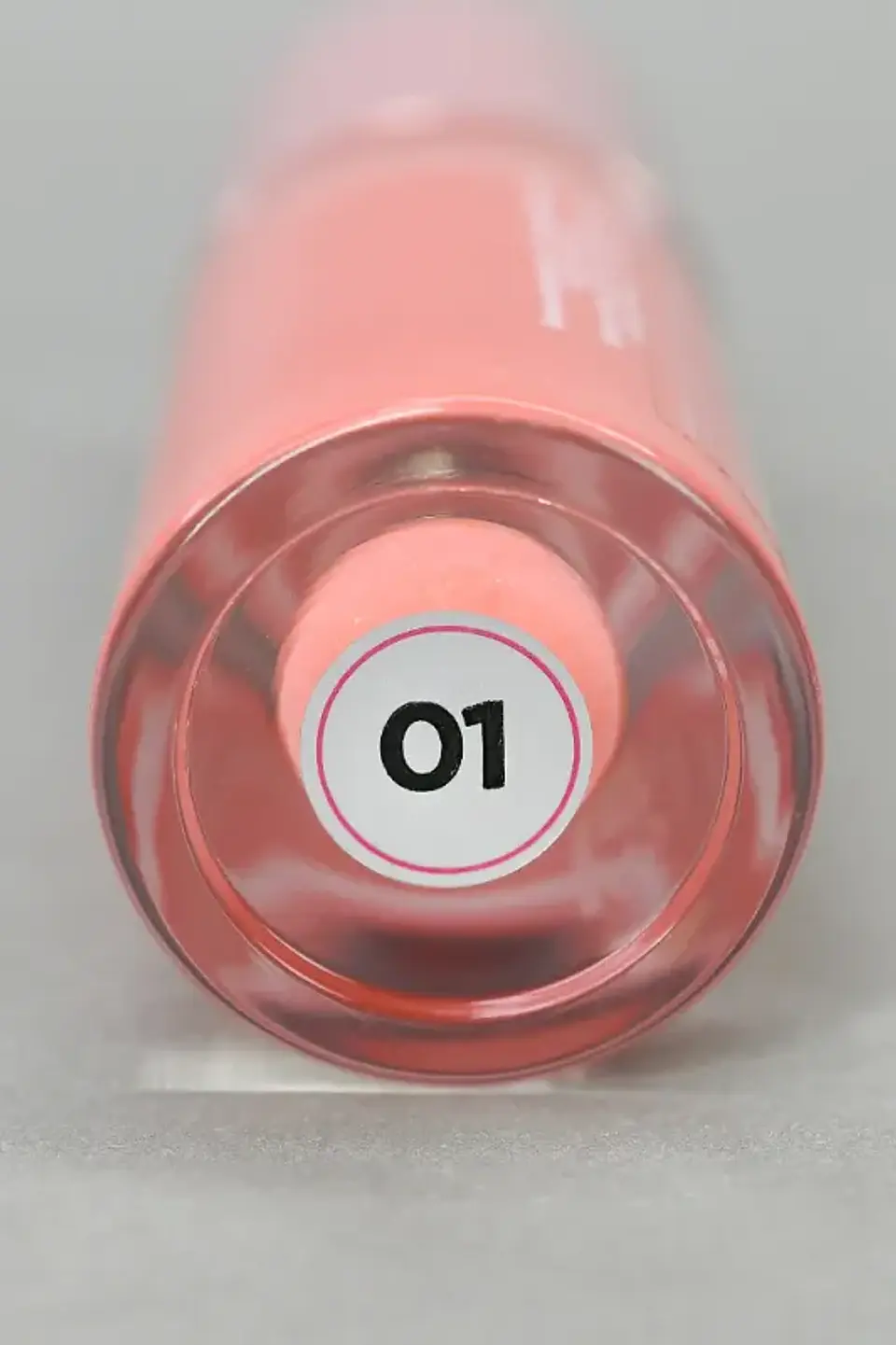 Lip gloss con color  “01” 2