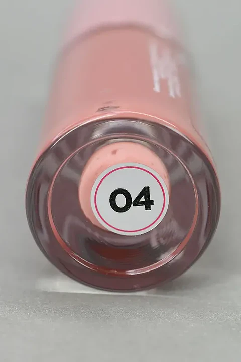Lip gloss con color  “04”