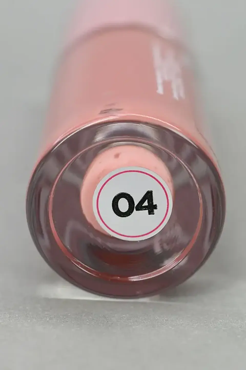 Lip gloss con color  “04” 2