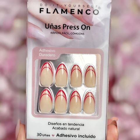 uñas press on “detalle rosado”