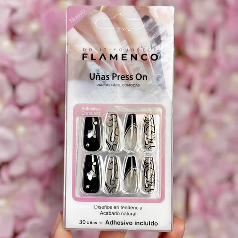 uñas press on "NEGRA"