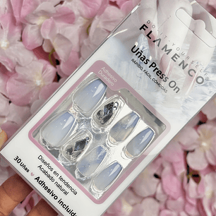 uñas press ON celeste 