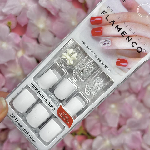 uñas press on “blanco”