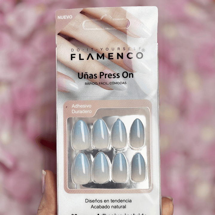 uñas press on “degrade celeste” 1