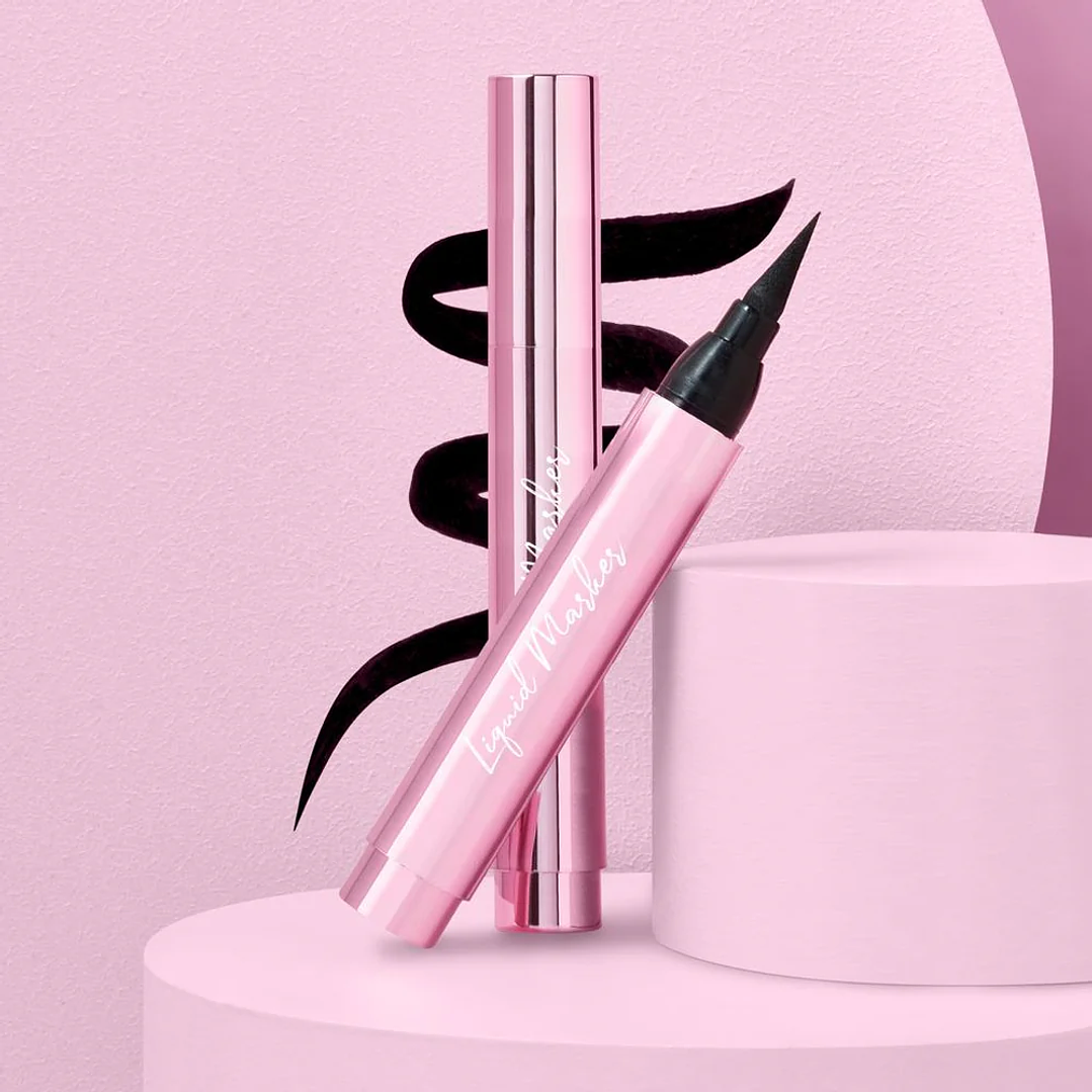 Delineador Liquid Marker negro 1