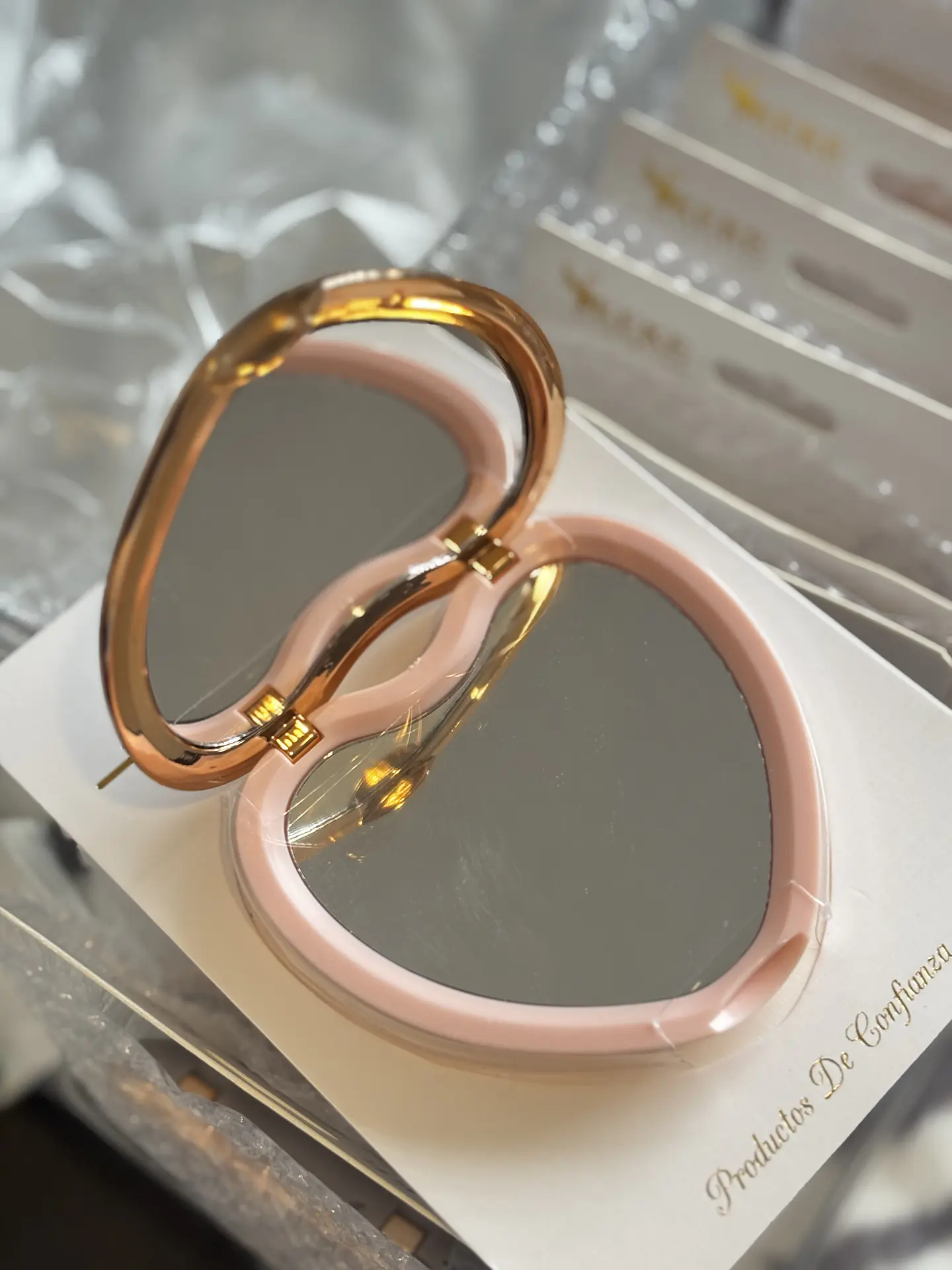 espejo corazón (color al azar)  2