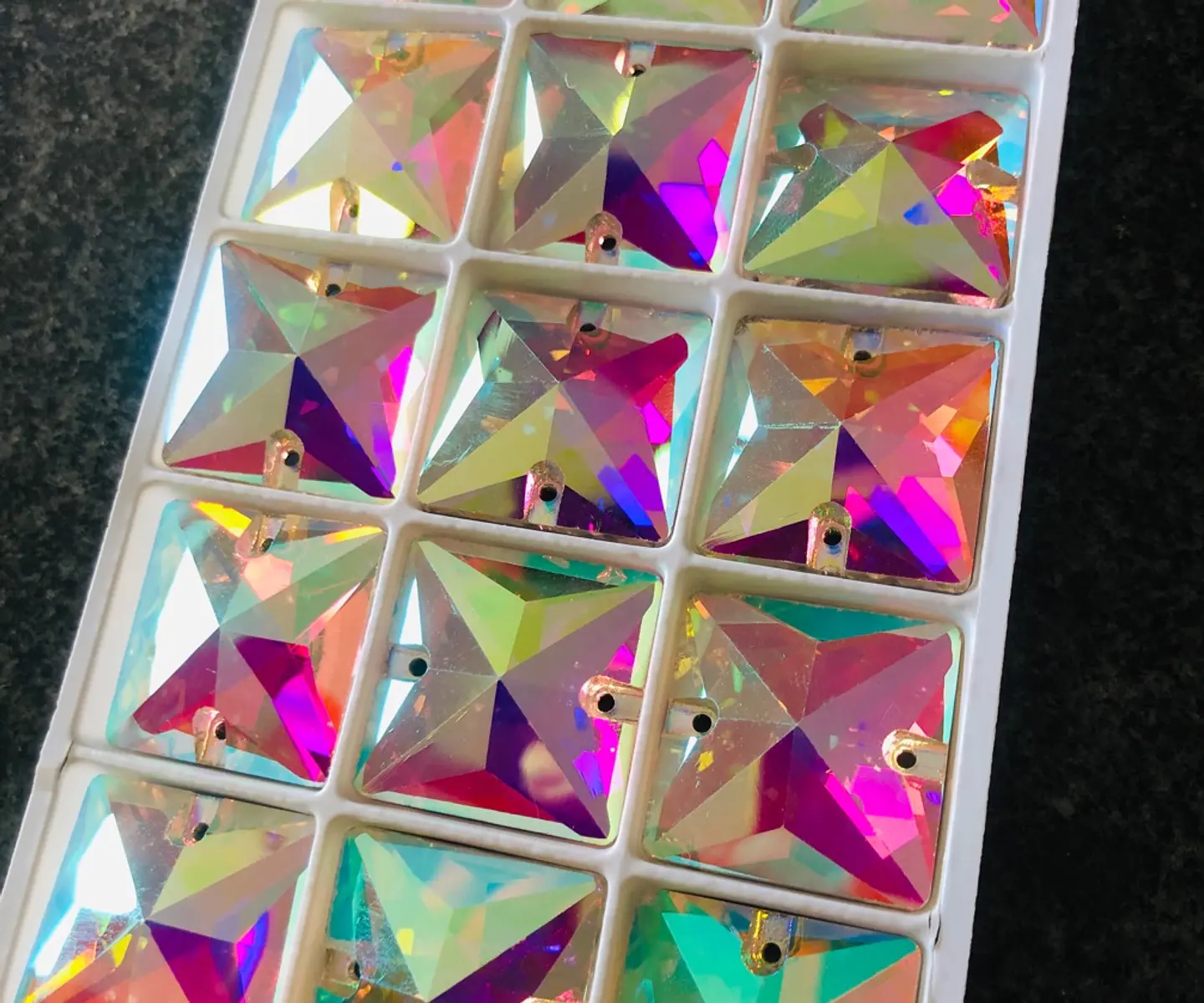 Crystal Cuadrado Tornasol 1