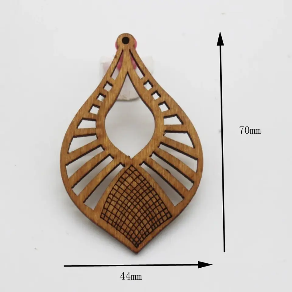 Pendiente hoja calada 2