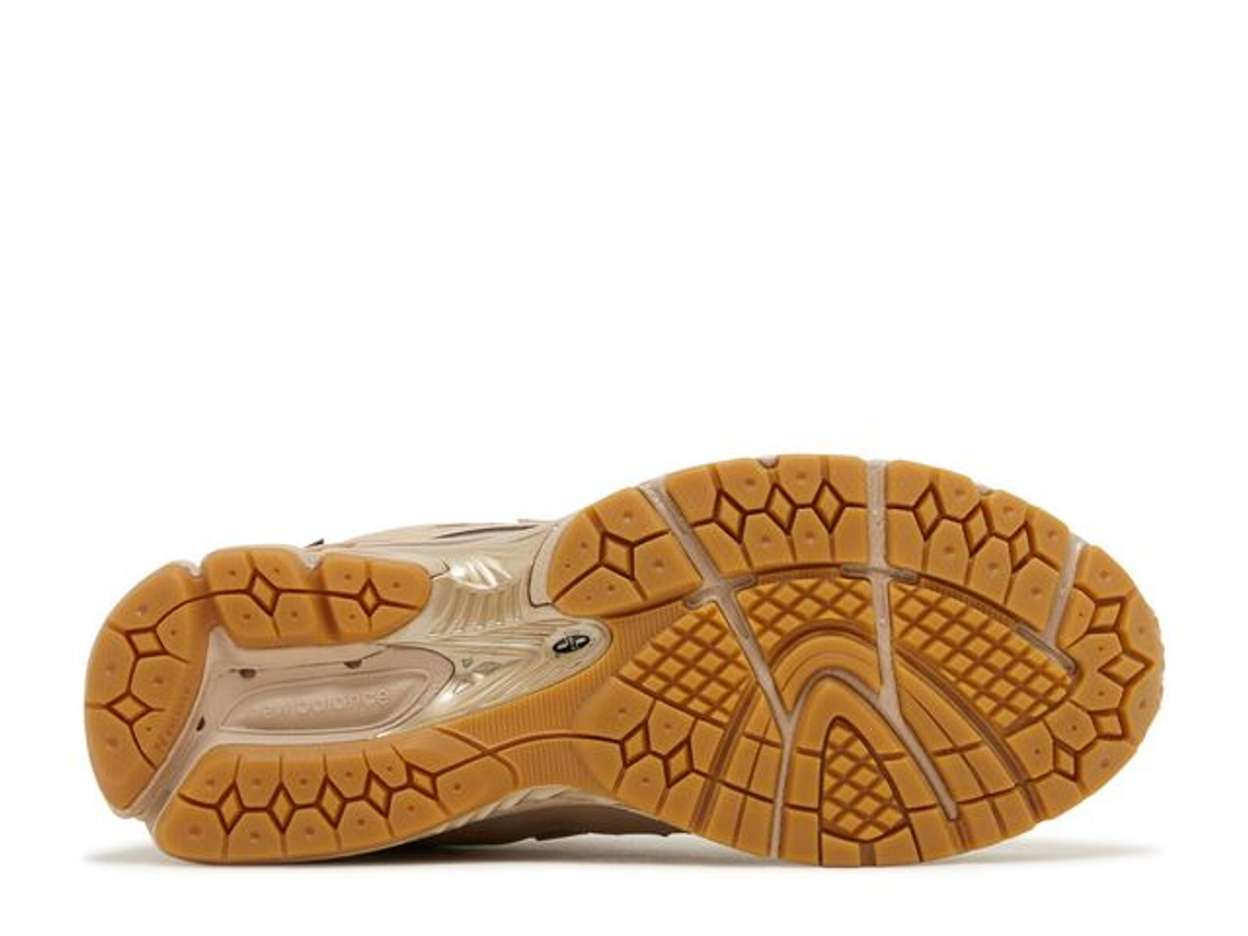 NEW BALANCE 1906R CORDURA 'DESERT' 4