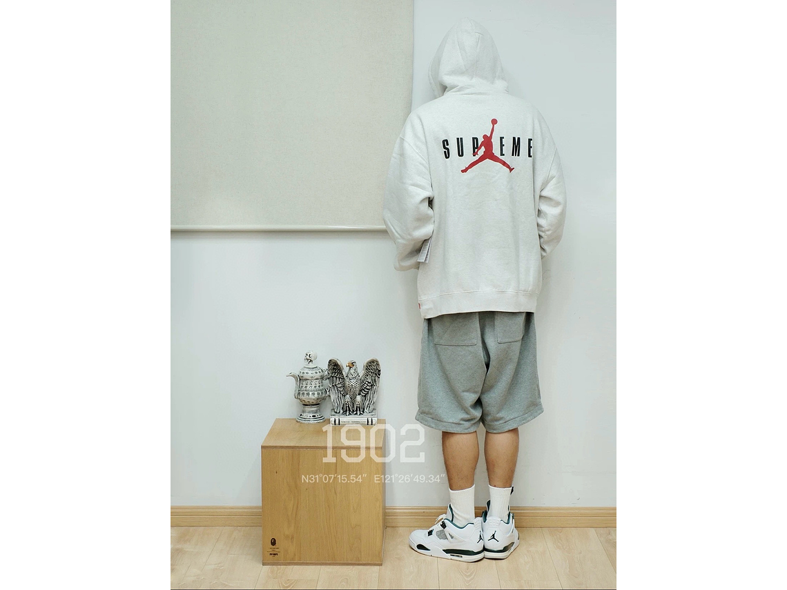 Supreme xJordan FW24 WEEK7 Hooded Sweatshirt 3