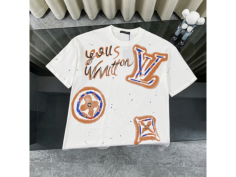 LOUIS VUITTON Summer 2025 New Color Graffiti Print Short Sleeve Crew Neck T-Shirt 1