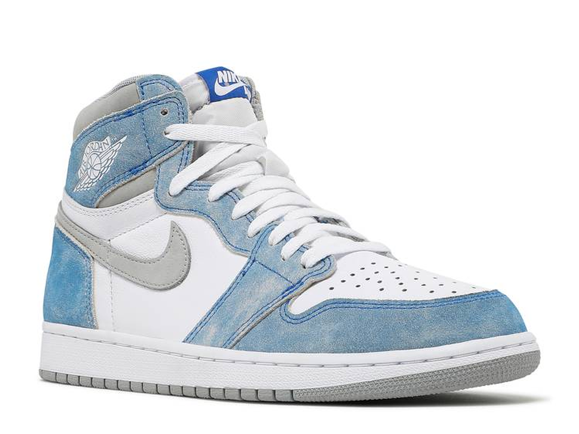 AIR JORDAN 1 RETRO HIGH OG 'HYPER ROYAL' 2