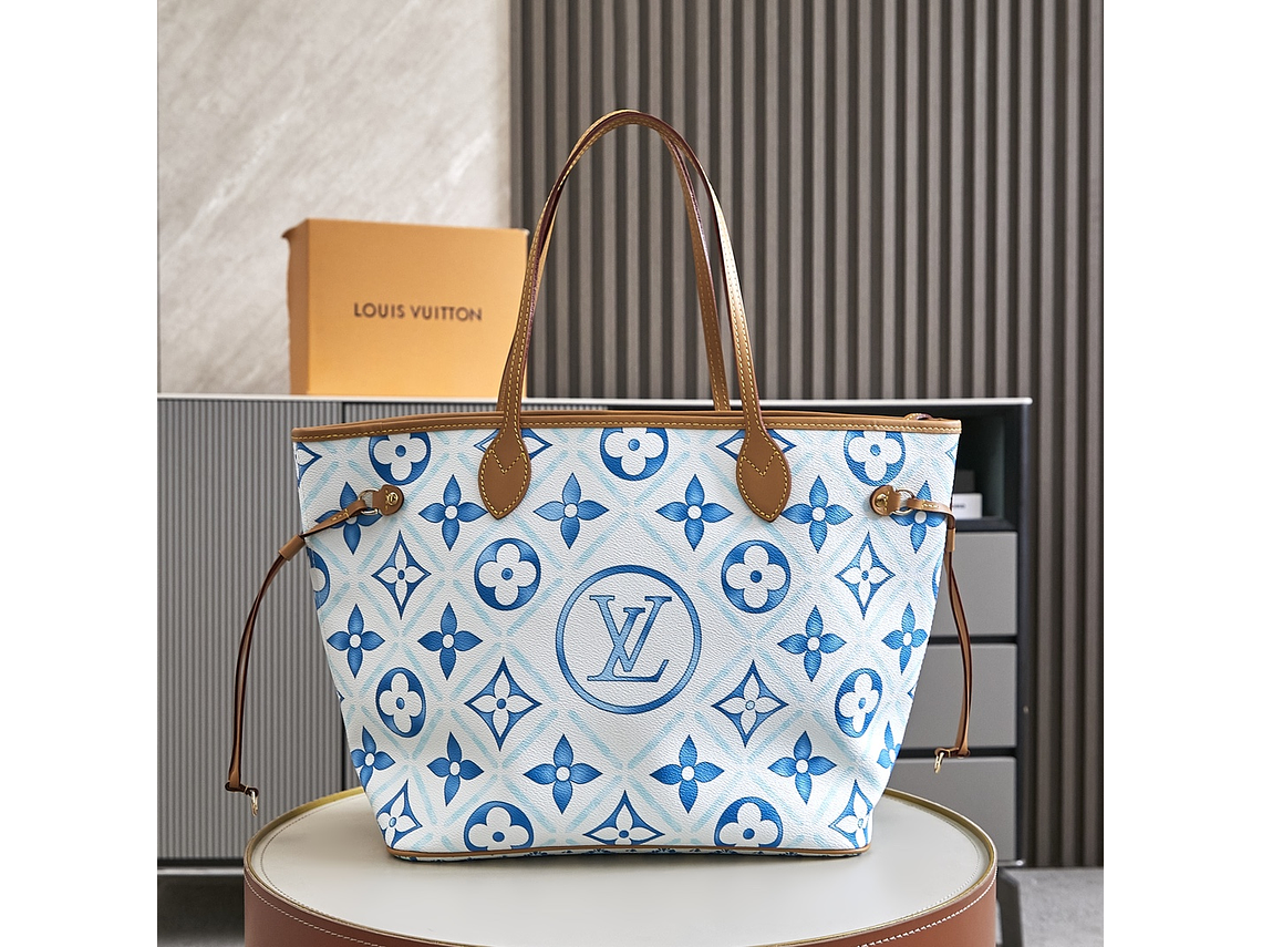 Louis Vuitton Neverfull  MM Bag 1
