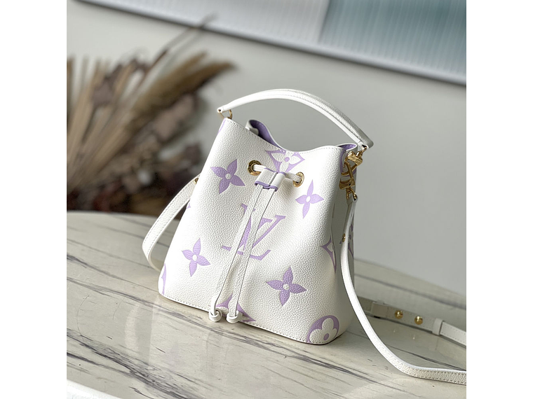 Louis Vuitton N¨¦oNo¨¦ BB Bucket Bag 6