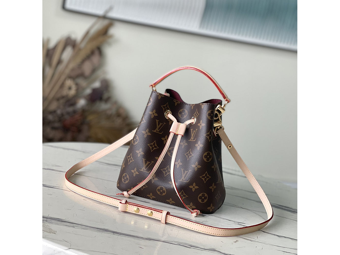 Louis Vuitton N¨¦oNo¨¦ BB Bucket Bag 8