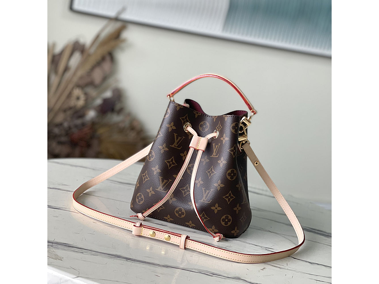 Louis Vuitton N¨¦oNo¨¦ BB Bucket Bag 8