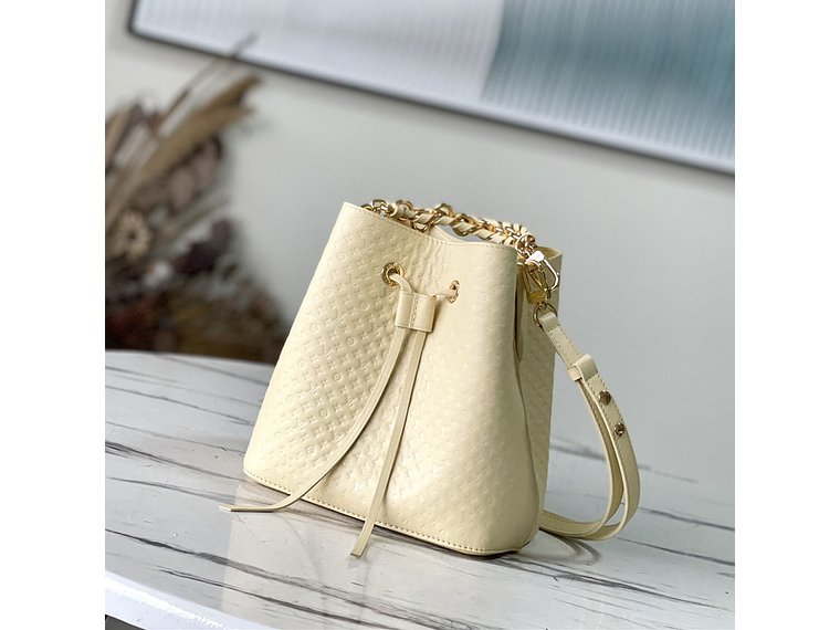 Louis Vuitton N¨¦oNo¨¦ BB Bucket Bag 11