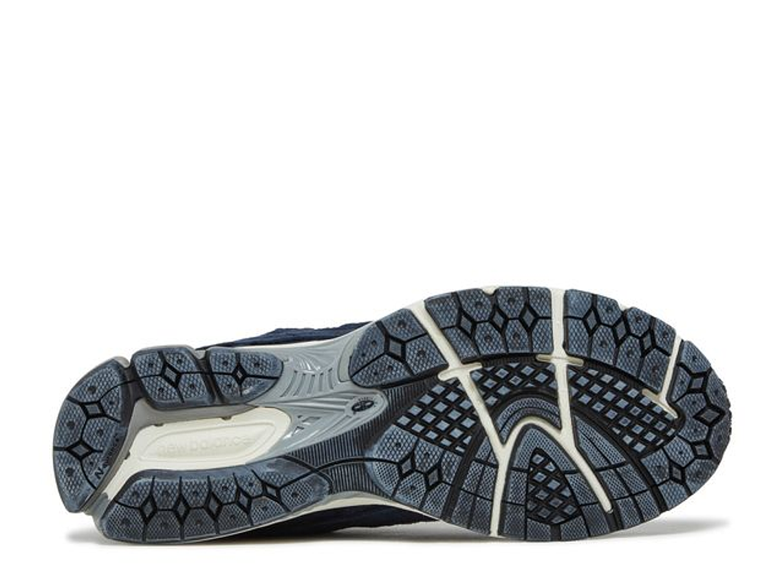 NEW BALANCE 2002R 'PROTECTION PACK - DARK NAVY' 4