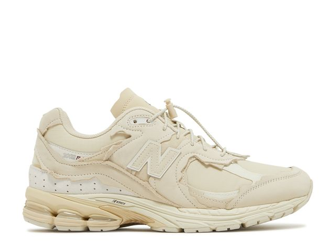 NEW BALANCE 2002R 'PROTECTION PACK - SANDSTONE' 1