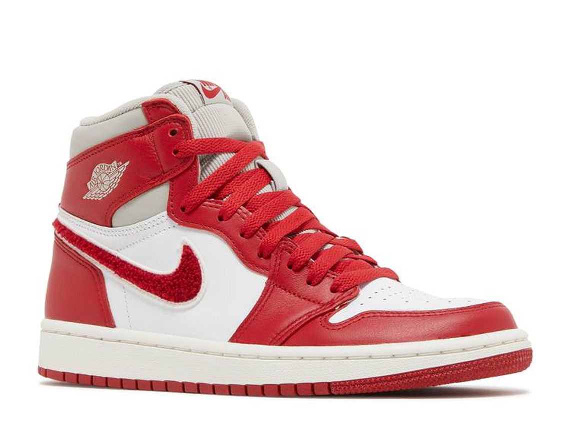 AIR JORDAN 1 HIGH OG 'NEWSTALGIA CHENILLE' 2