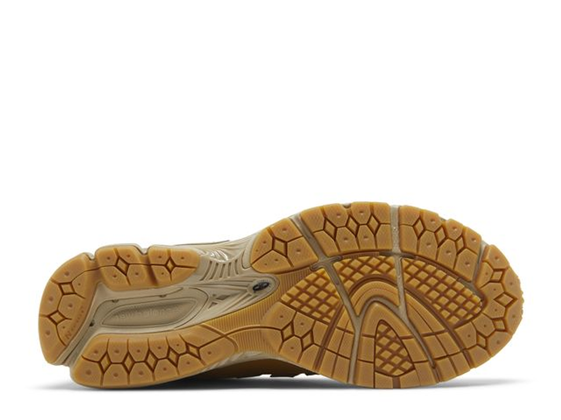 NEW BALANCE 1906R CORDURA 'POUCH - VINTAGE WHEAT' 4