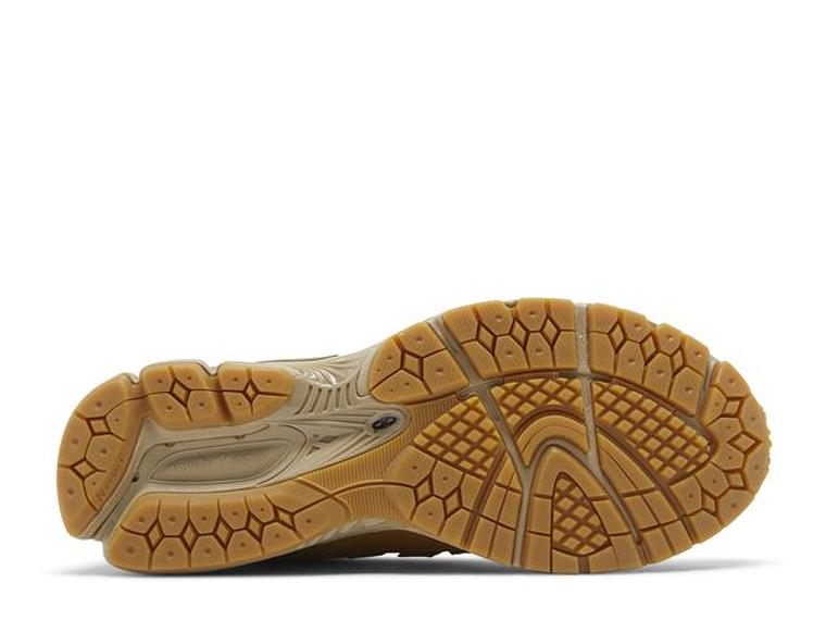 NEW BALANCE 1906R CORDURA 'POUCH - VINTAGE WHEAT' 4