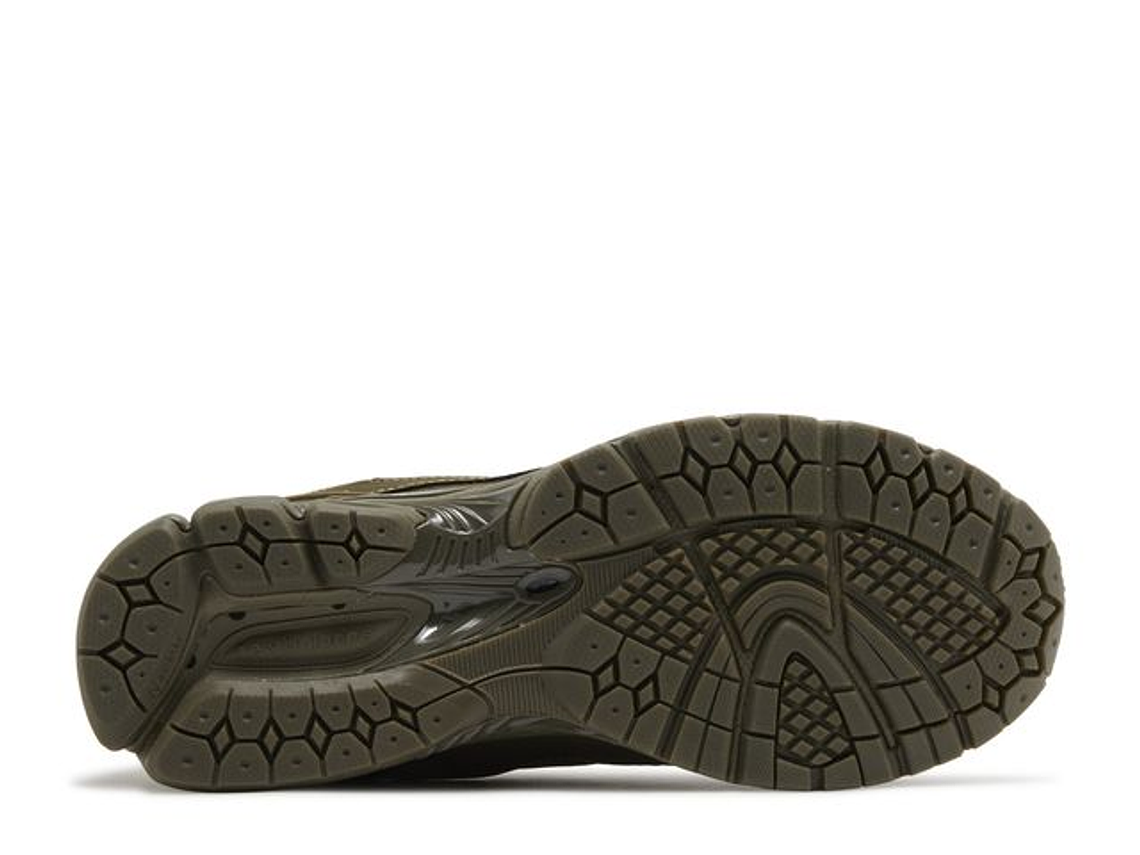 NEW BALANCE 1906R 'DARK CAMO' 4