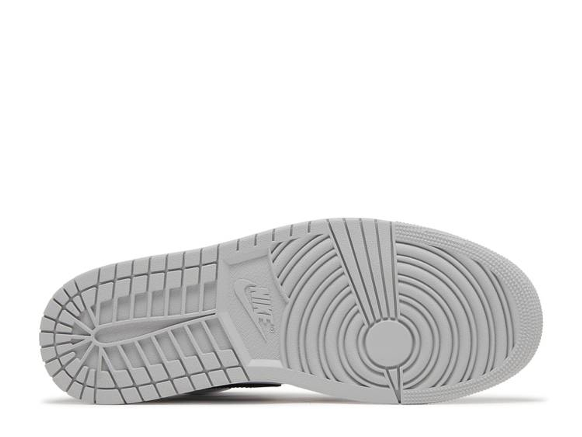 AIR JORDAN 1 RETRO HIGH OG 'STAGE HAZE' 4