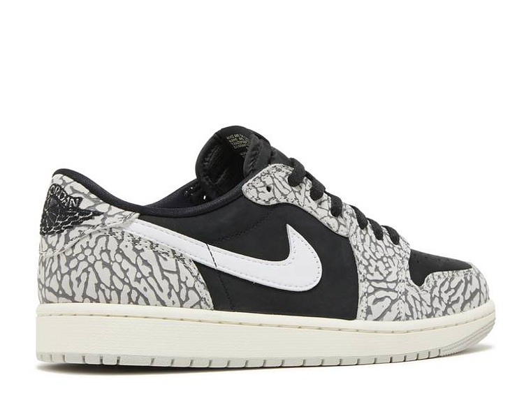 AIR JORDAN 1 RETRO LOW OG 'BLACK CEMENT' 3