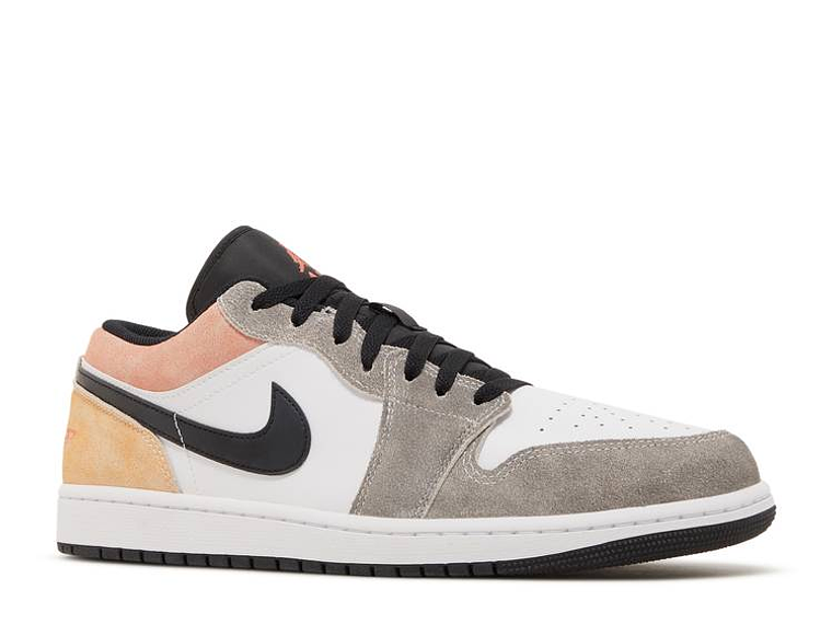 AIR JORDAN 1 LOW SE 'FLIGHT CLUB' 2