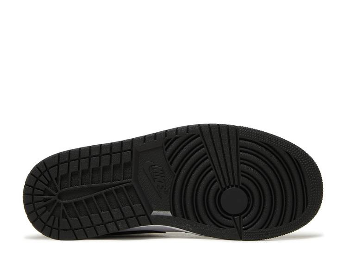 AIR JORDAN 1 MID 'PANDA' 4