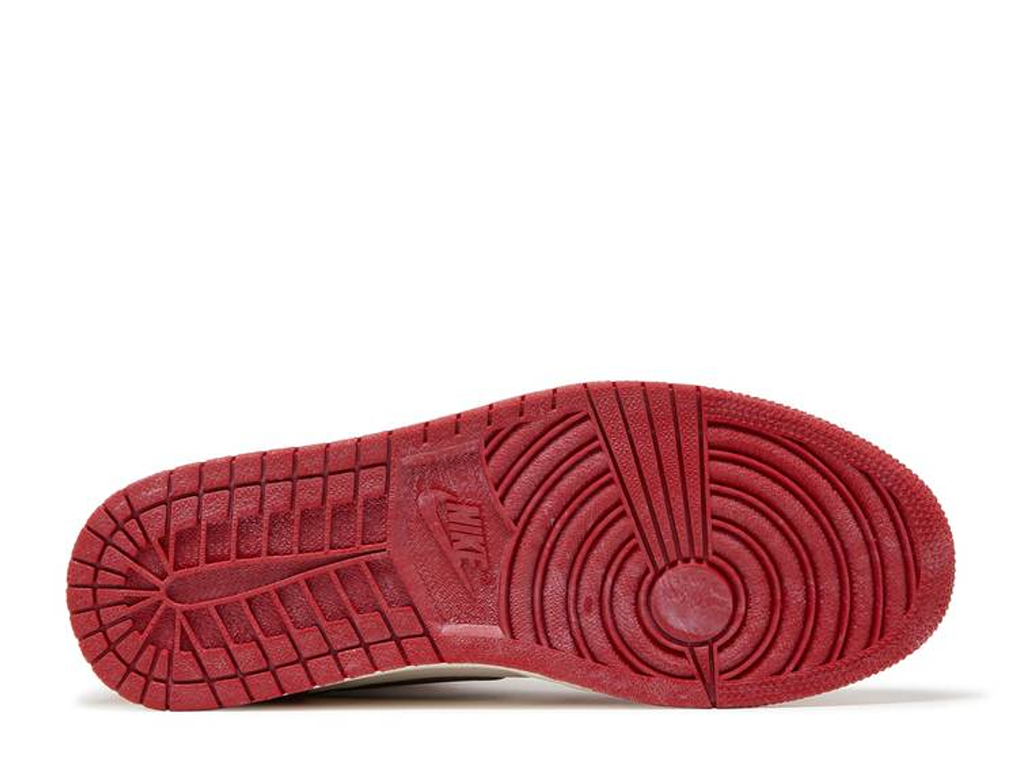 AIR JORDAN 1 RETRO HIGH OG 'CHICAGO LOST & FOUND' 4