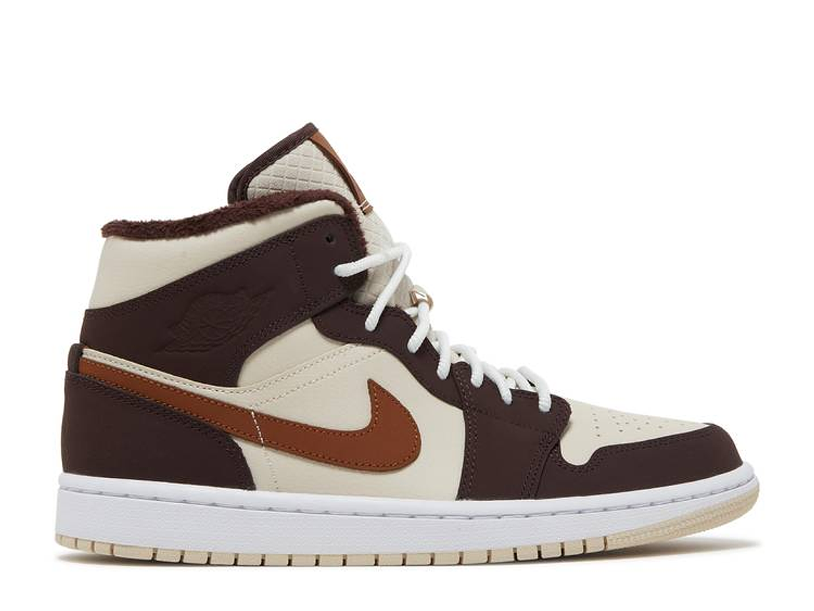 AIR JORDAN 1 MID SE 'CREAM DARK CHOCOLATE' 1