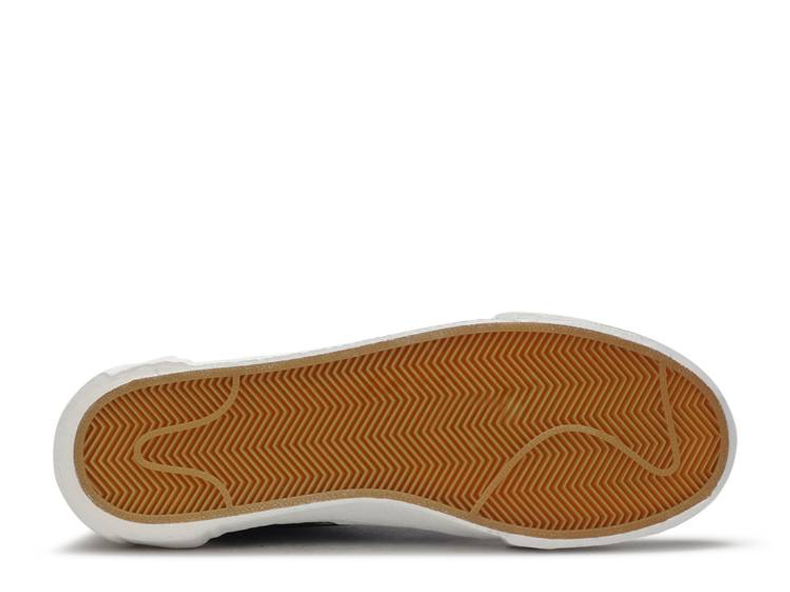 SACAI X NIKE BLAZER MID 'BLACK GREY' 4