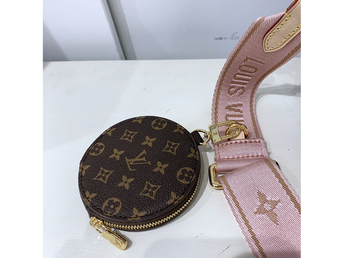 LOUIS VUITTON MULTI POCHETTE ACCESSORIES BAG 2