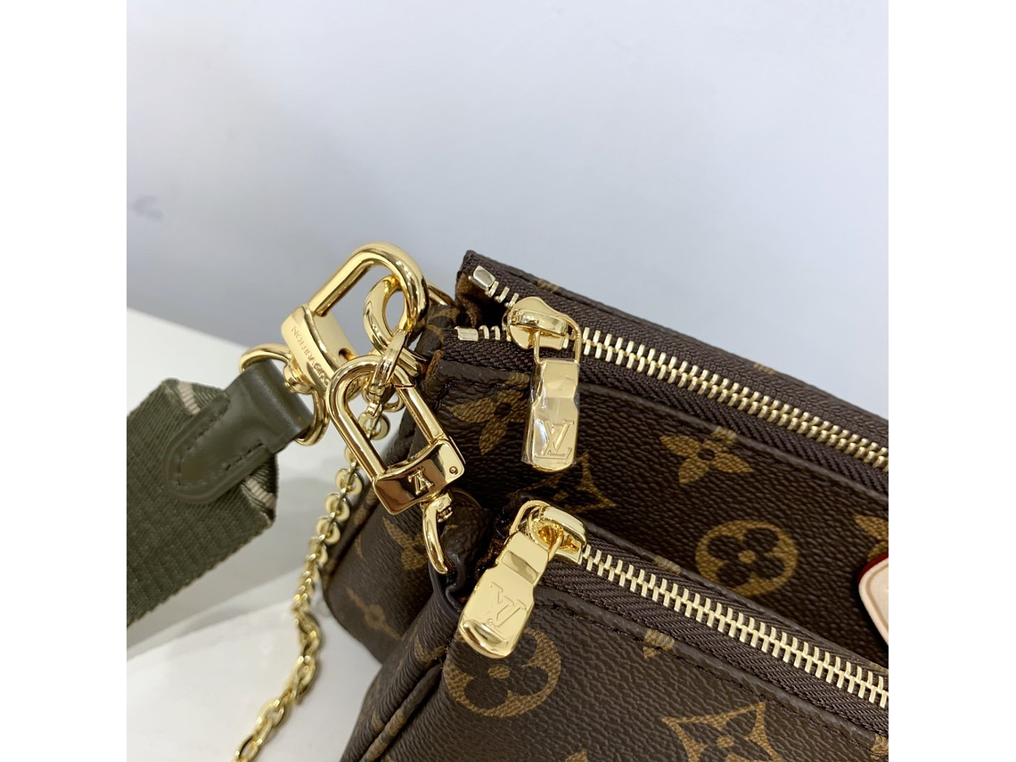 LOUIS VUITTON MULTI POCHETTE ACCESSORIES BAG 20