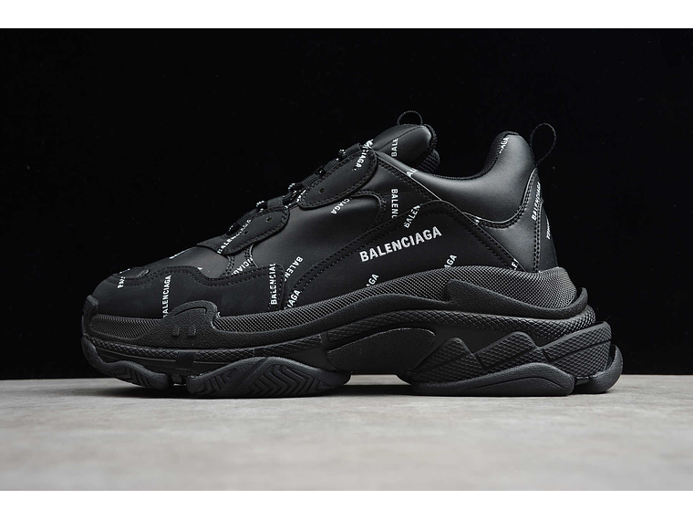 Balenciaga Triple S Black barrage 1